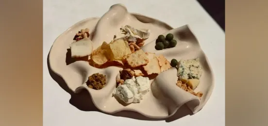 Мятая тарелка для закусок